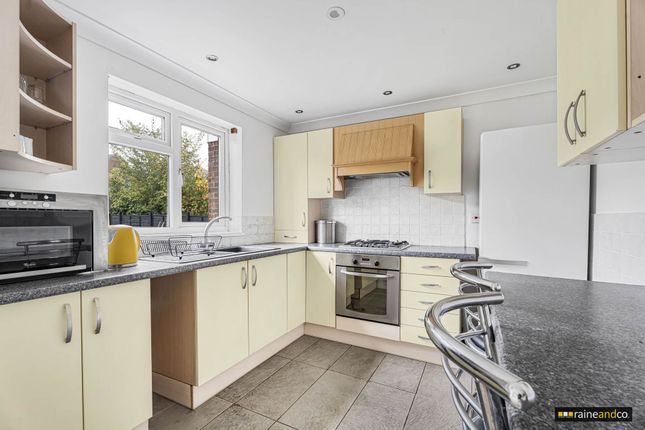 34a, Ground Lane, Hatfield photo 3