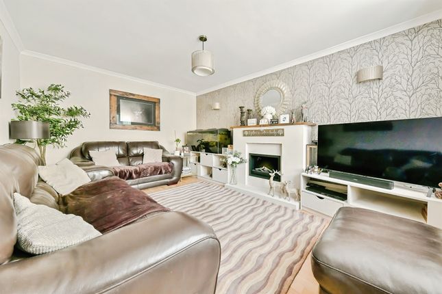 York Road, Stevenage photo 3