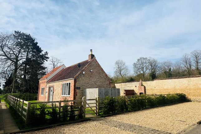 Thumbnail Barn conversion for sale in Welby Warren, Grantham, Lincolnshire