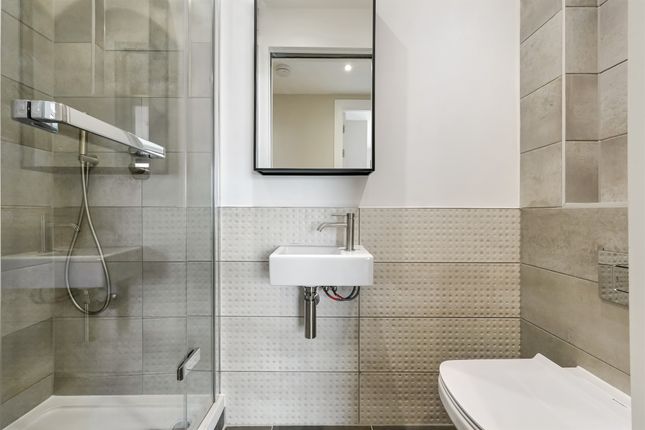 Plot 7, Chaplin Apartments, 10b, Shepherds Bush Road, London photo 5