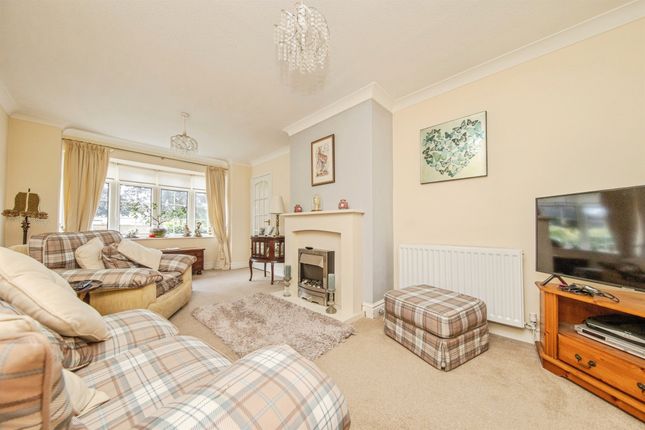 5, Cotswold Drive, Sudbury photo 2