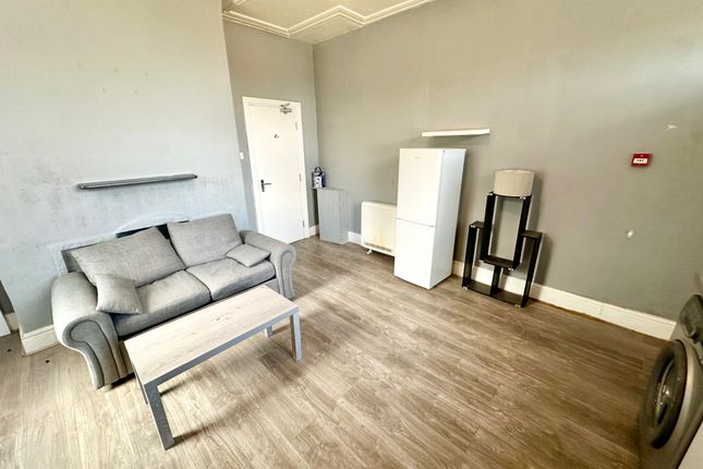 Flat 1, 17, Temple Crescent, LEEDS photo 5