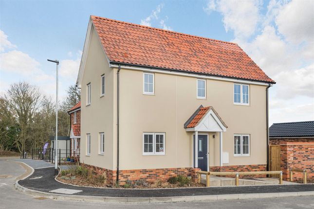 Detached house for sale in Buckingham Way, Bacton, Stowmarket