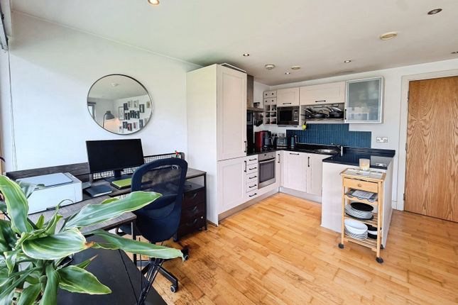 149, La Salle, Leeds photo 3