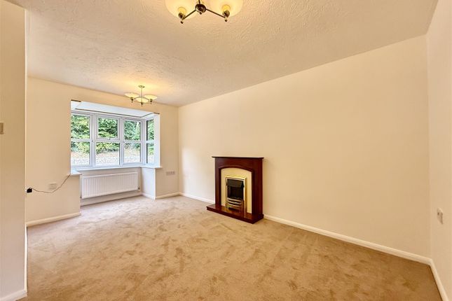 32, Windleden Road, Loughborough photo 3