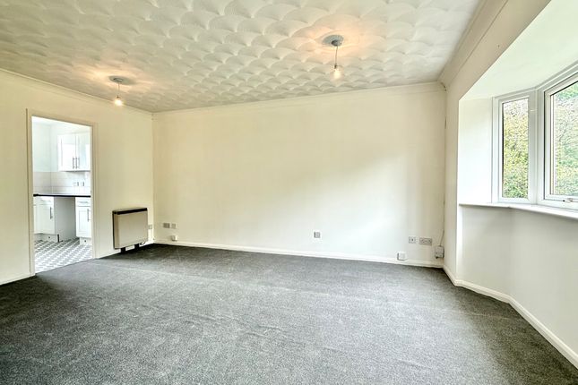 7, Myrtle Close, Gosport photo 4