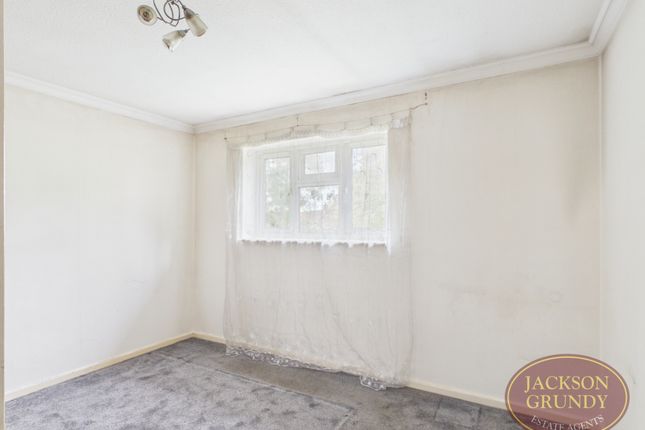 22, Newby Court, Northampton photo 4