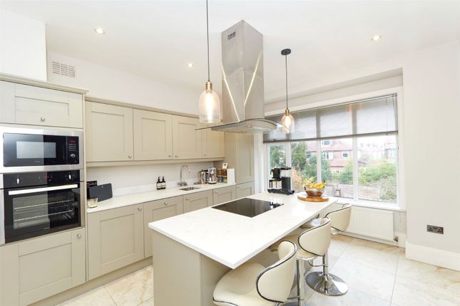 Flat 2, 17, Old Broadway, Manchester photo 4