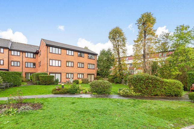 Flat for sale in Wordsworth Drive, Cheam, Sutton