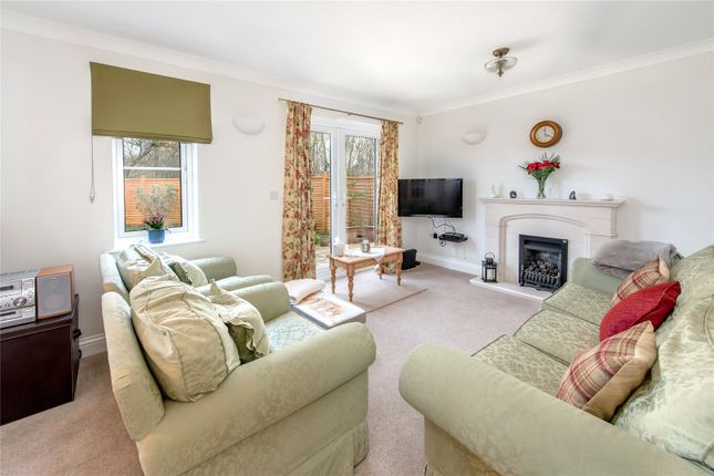61, Killams Green, Somerset photo 2