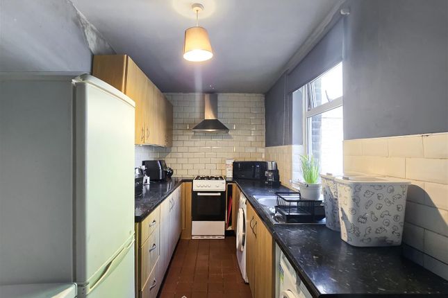 1, Edward Street, Brighouse photo 2