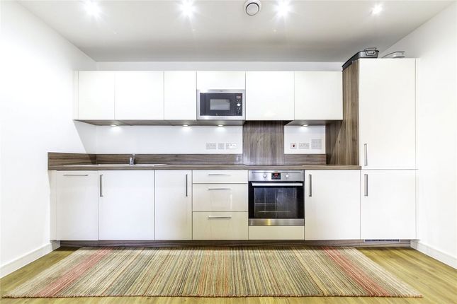 Flat 29, Waterside Heights, 16, Booth Road, London photo 3