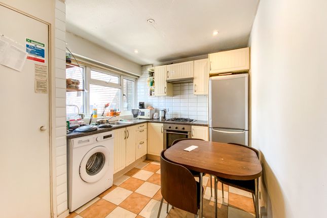 Flat for sale in Conistone Way, Islington