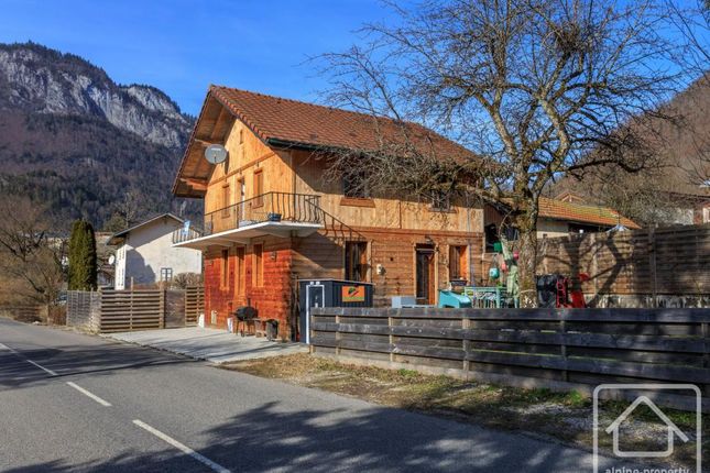 Thumbnail Apartment for sale in Rhône-Alpes, Haute-Savoie, Le Biot