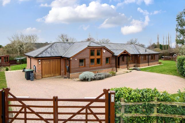 Thumbnail Bungalow for sale in Hilltop Farm, Kings Langley, Hertfordshire