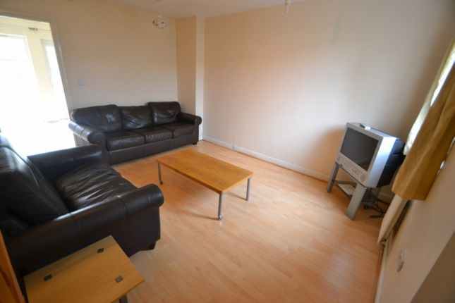 149 Chorlton Road, Hulme, Manchester photo 2
