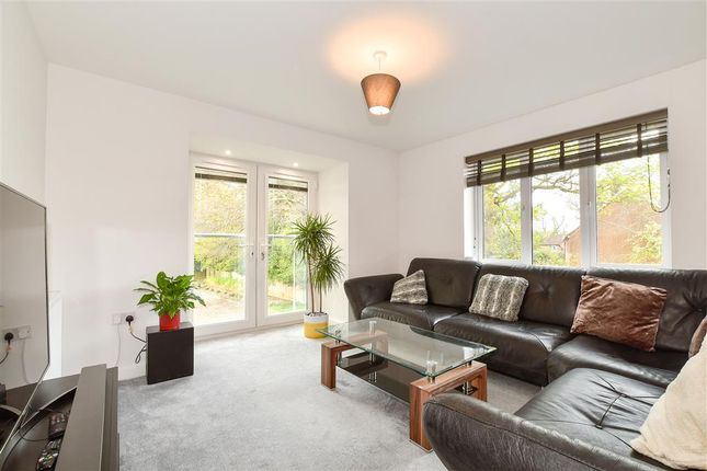 Flat for sale in Lowdells Lane, East Grinstead, West Sussex