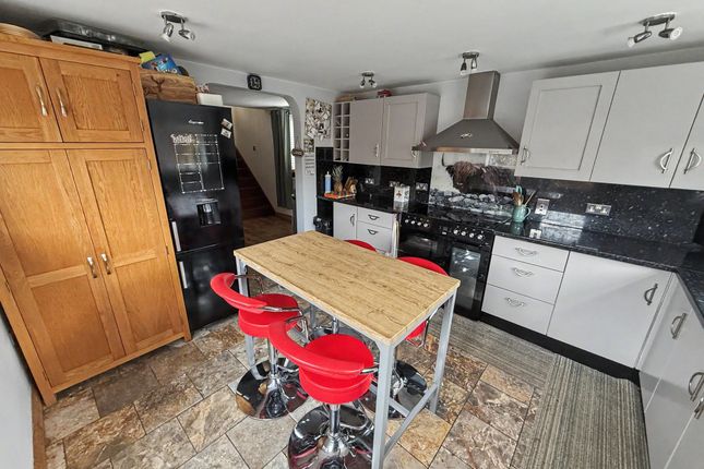 46 Orkney Mews, Tiverton photo 4