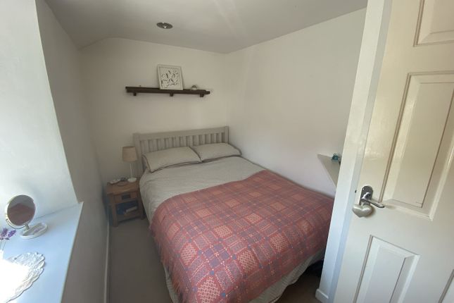 1 Owens Row, Llangattock, Crickhowell photo 4