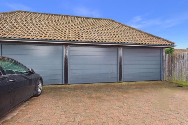 11 West Field Lane, Clacton-On-Sea photo 4