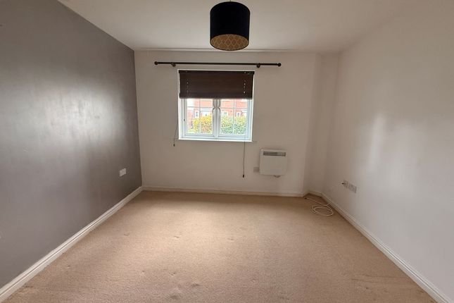 10, Village Drive, Swansea photo 4