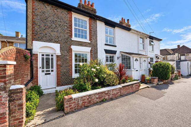 2-bed house on 89, The Avenue, Gosport, £1,300/mo