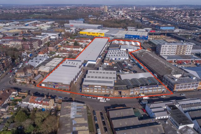 Thumbnail Warehouse to let in Unit 16A, Atlas Business Centre, Cricklewood NW2, Cricklewood,