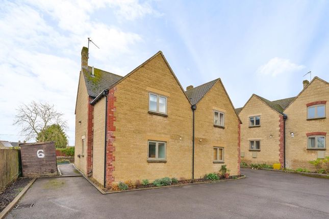 Flat for sale in Enstone, Oxfordshire