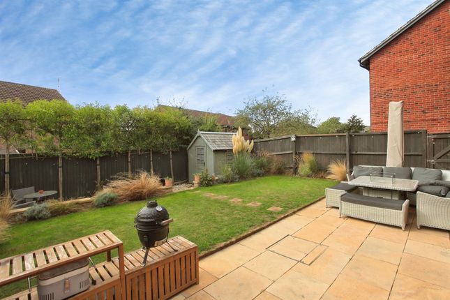 46, Beluga Close, Peterborough photo 3