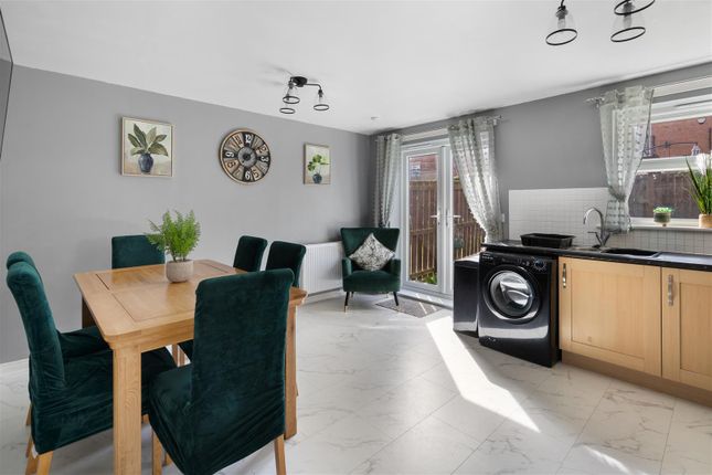 8A, Douglas Way, Seaham photo 4