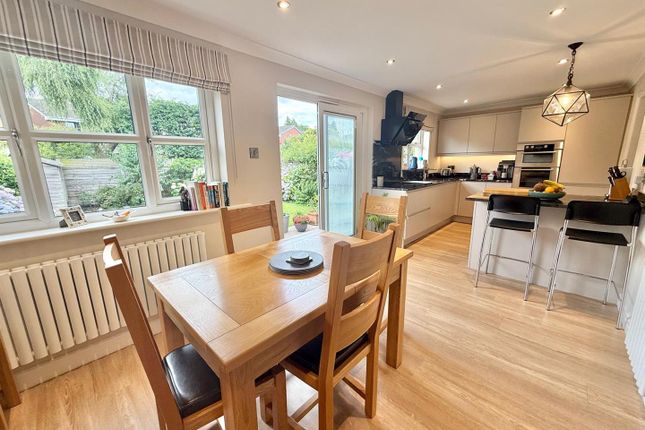1, Alveston Close, Macclesfield photo 3