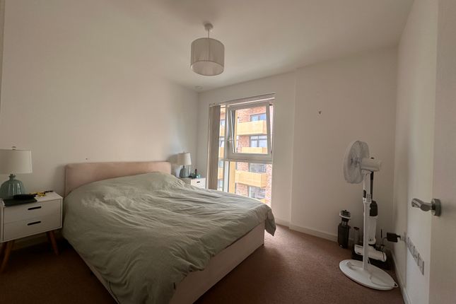 55 Gothenburg Court, Bailey Street, London photo 5