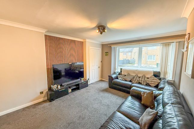 18, Middlehills, Blairgowrie photo 3