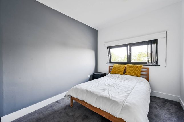 Flat for sale in Pritchards Road E2, Bethnal Green, London,