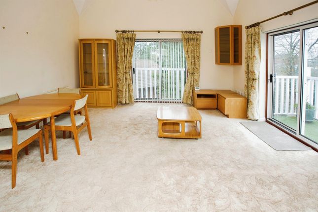 Flat for sale in Romsey Road, Eastleigh