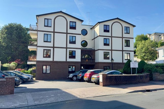 2-bed house on Flat 18, Walnut Court, Torquay, £145,000