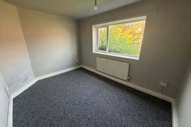 81, Greenland Avenue Maltby, Rotherham photo 4