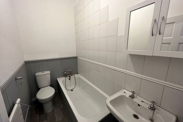 GFF/71, Lorna Road, Hove photo 5