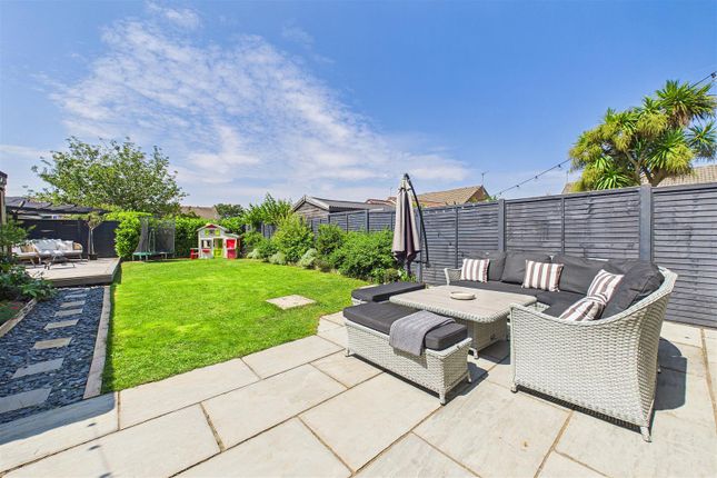 22, Turner Way, Clevedon photo 2