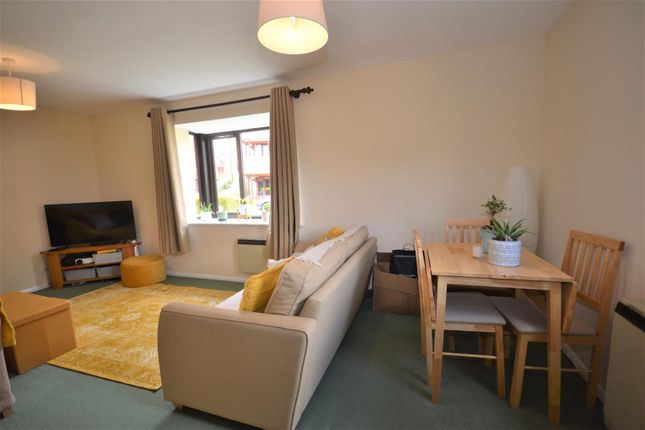 Flat for sale in Peakes Place, Granville Road, St. Albans
