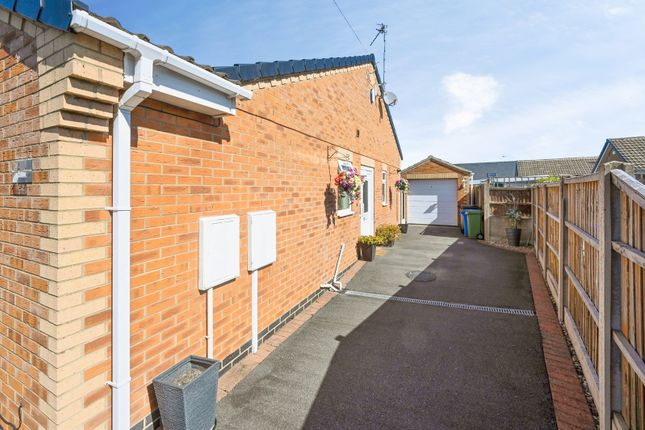 6, Rolaine Close, Mansfield photo 2