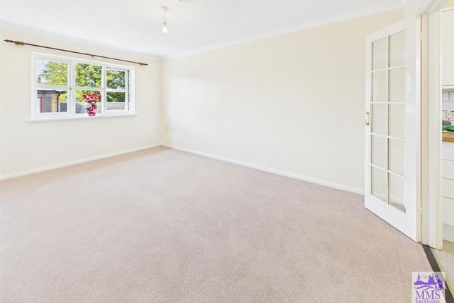 33 St James Oaks, Trafalgar Road, Gravesend photo 3