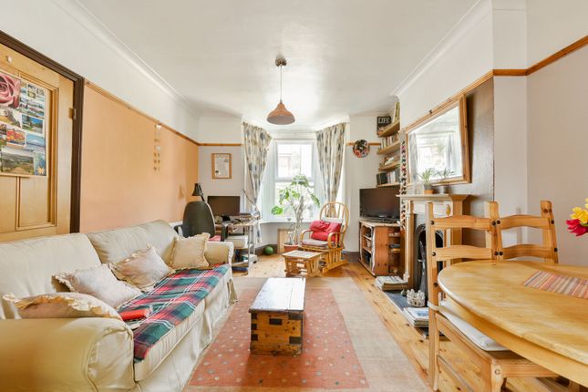 Green Lane, Ealing photo 2