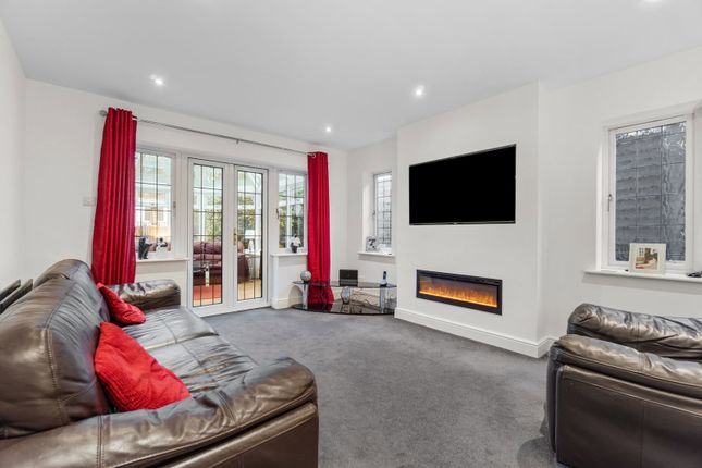 Merland Rise, Epsom photo 3