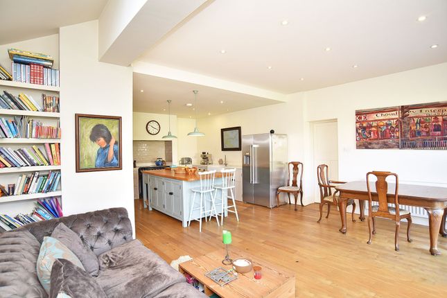 6 Carlton Road, Harrogate photo 2