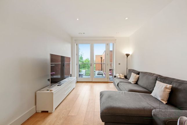 Flat for sale in Mill Apartments, Mill Lane, London