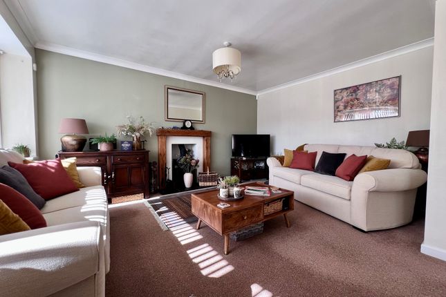 17, Ashdown Road, Fawley photo 3