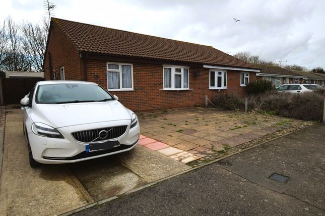Thumbnail Bungalow to rent in Blackburn Road, Herne Bay