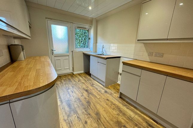 217 Kimblesworth Walk, Newton Aycliffe photo 2