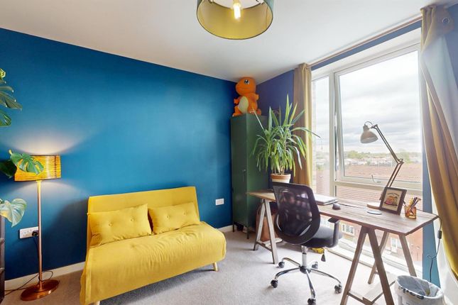 2 Bedroom For Sale At Mahindra Way, Beckton, E6 By